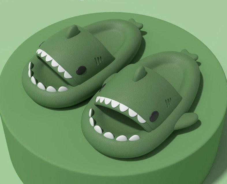 Chinelo Tubarão Infantil e Adulto - universo pequenino
