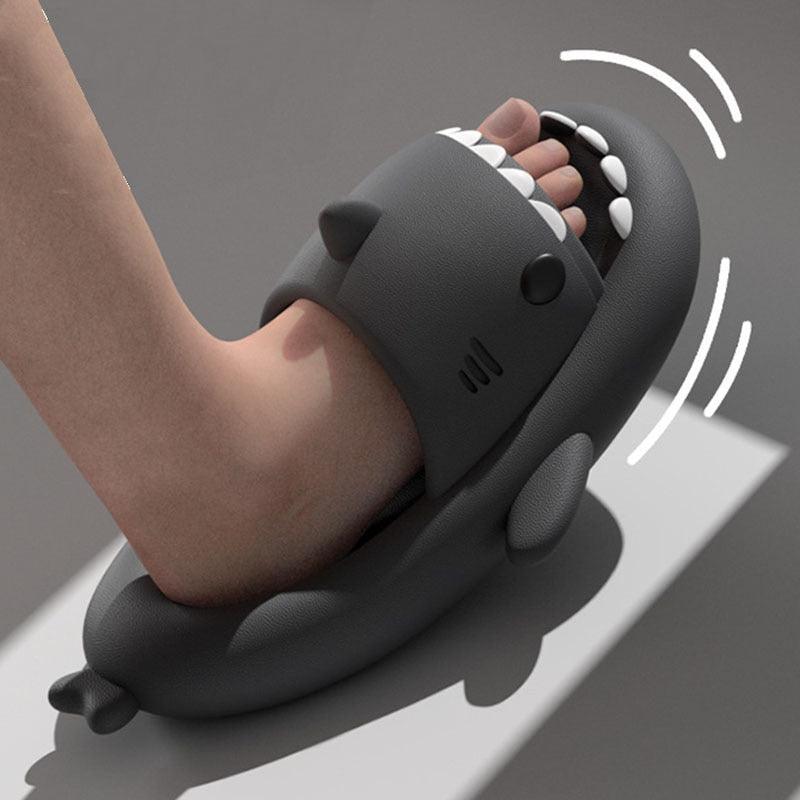 Chinelo Tubarão Infantil e Adulto - universo pequenino